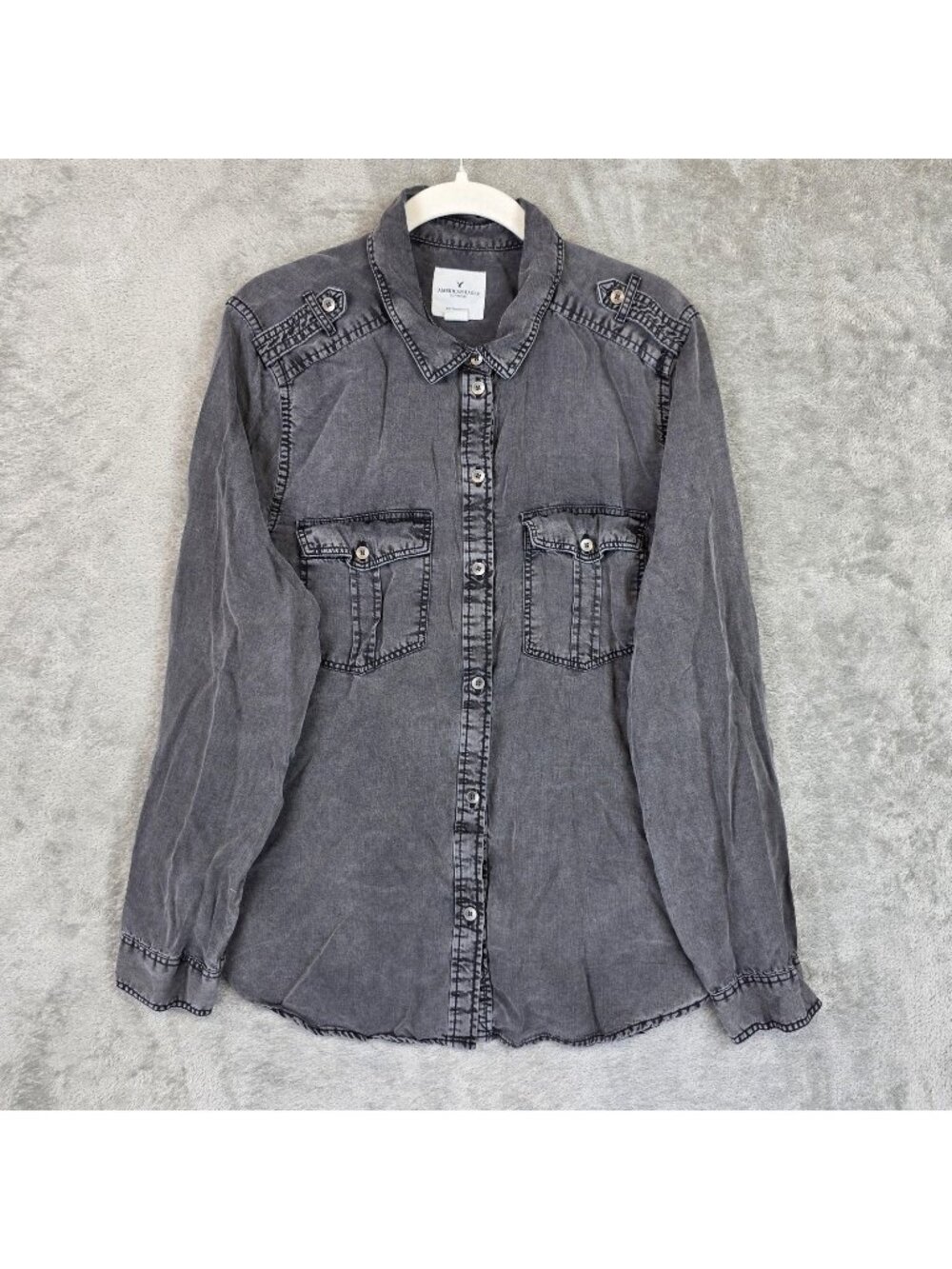 American Eagle Outfitters Button Up Shirt Womens L Gray Boyfriend Lyocell